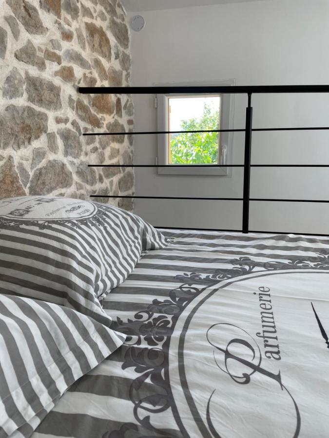 Вилла Sainte Victoire Le Cabanon Puyloubier Экстерьер фото